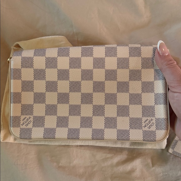 Louis Vuitton - Pochette Félicie in Damier Azur Canvas - NWT - Picture 8 of 9